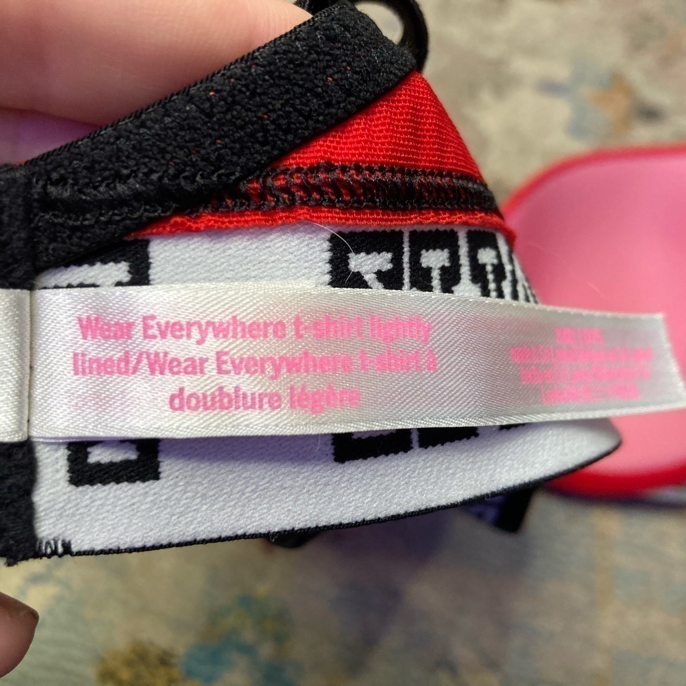 Victoria’s Secret Red And Black Lined Wear Everywhere T-Shirt Bra Size 34D - Picture 12 of 14